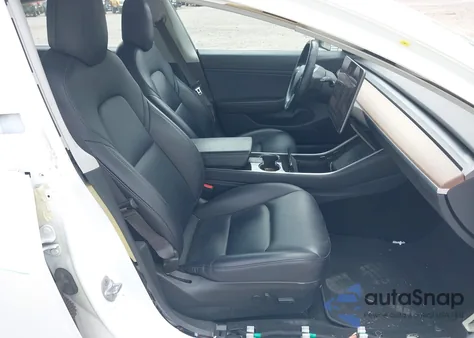 2018 Tesla Model 3 Long Range/Mid Range from USA, damaged, VIN 5YJ3E1EA3JF043529